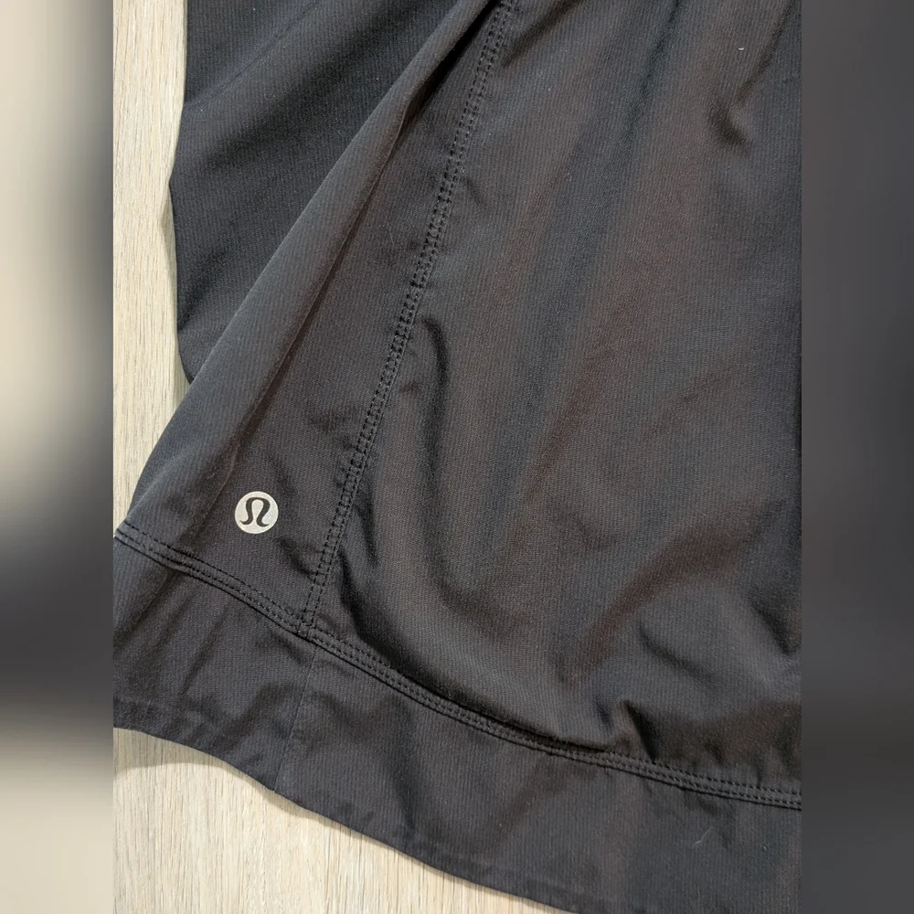 Lululemon Women's Black Unlined Jacket - 12 - Preloved - Picture 7 of 9